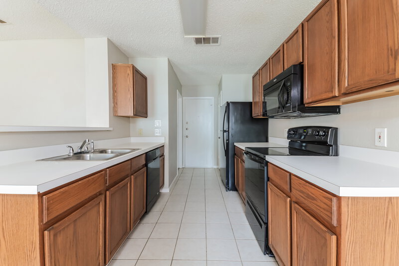 1,905/Mo, 1308 Wintercreek Dr Denton, TX 76210 Kitchen View 2