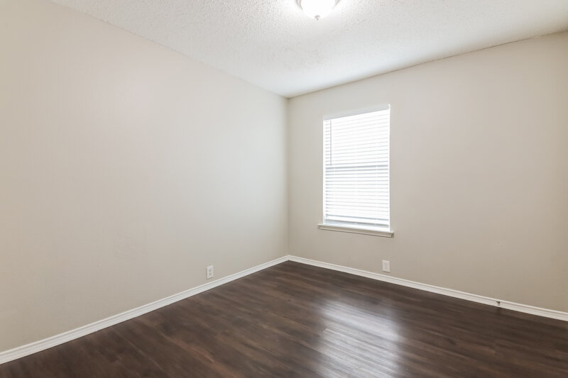 1,905/Mo, 1308 Wintercreek Dr Denton, TX 76210 Bedroom View