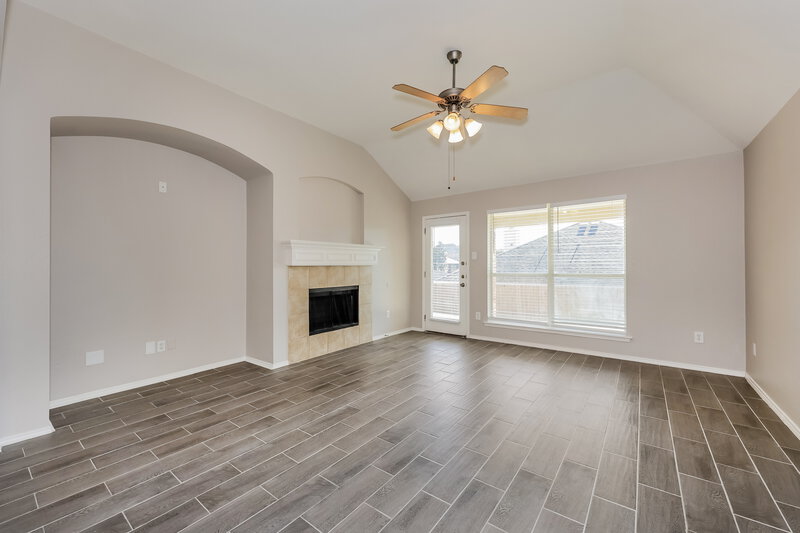 2,170/Mo, 14104 Golden Pass Rd Balch Springs, TX 75181 Living Room View