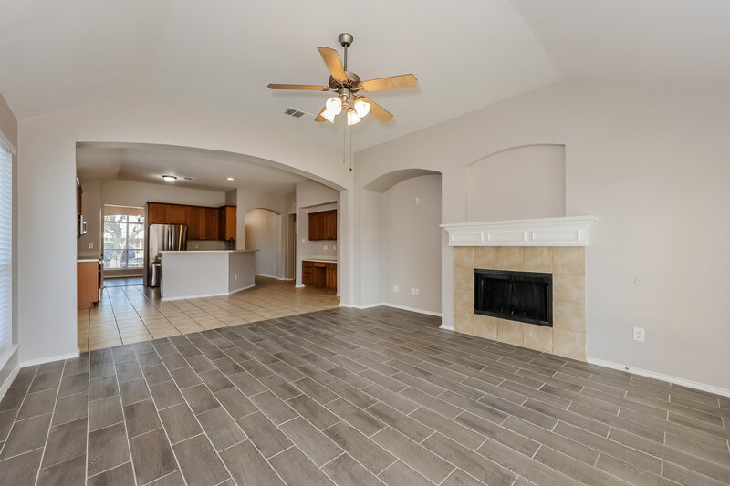 2,170/Mo, 14104 Golden Pass Rd Balch Springs, TX 75181 Living Room View 2