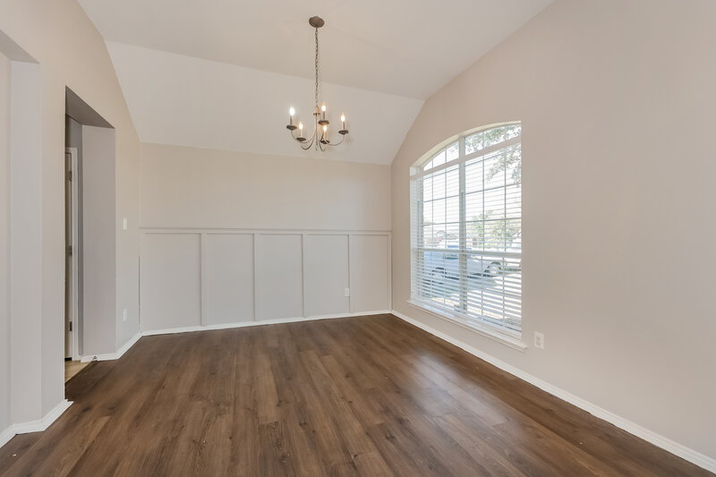 2,170/Mo, 14104 Golden Pass Rd Balch Springs, TX 75181 Dining Room View