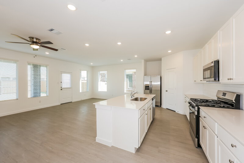 2,150/Mo, 2238 Mustang Ghost Trl Crandall, TX 75114 Kitchen View 2