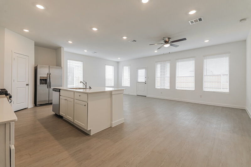 2,300/Mo, 2236 Mustang Ghost Trl Crandall, TX 75114 Dining Room View