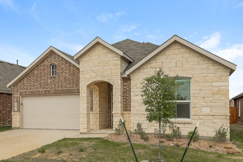 2,300/Mo, 2234 Mustang Ghost Trl Crandall, TX 75114 Front View