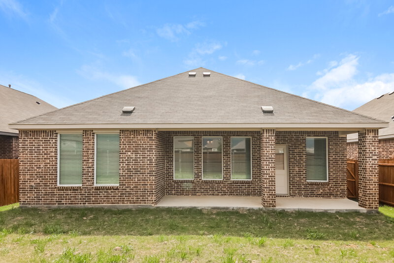 2,300/Mo, 2234 Mustang Ghost Trl Crandall, TX 75114 Rear View