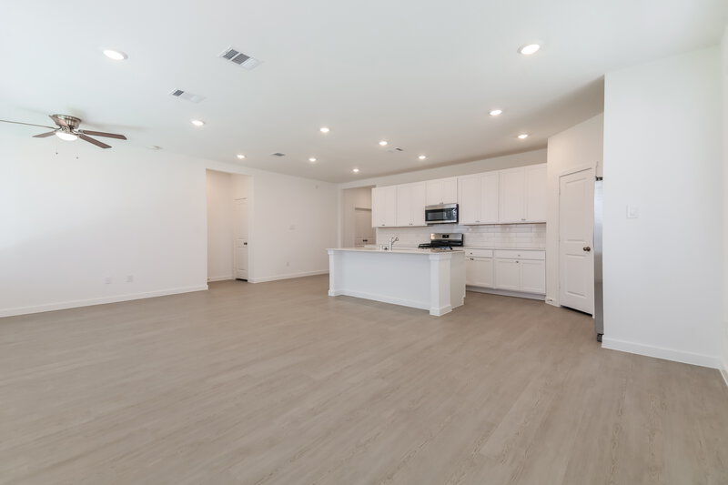 2,290/Mo, 2239 Mustang Ghost Trl Crandall, TX 75114 Living Room View 3