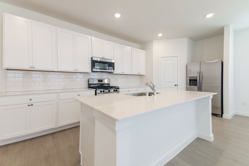 2,290/Mo, 2239 Mustang Ghost Trl Crandall, TX 75114 Kitchen View 2