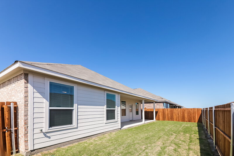 2,290/Mo, 2239 Mustang Ghost Trl Crandall, TX 75114 Rear View