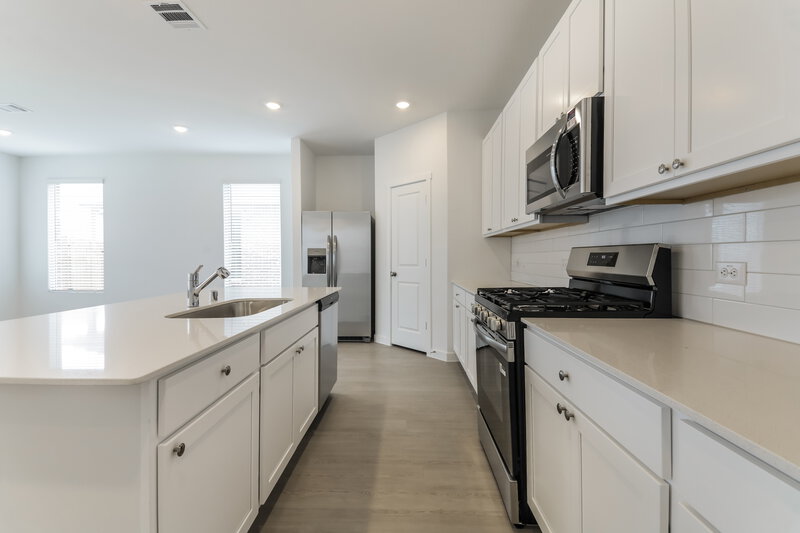 2,290/Mo, 2235 Mustang Ghost Trl Crandall, TX 75114 Kitchen View