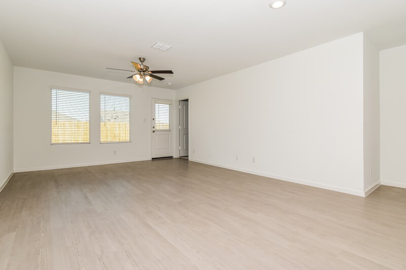 1,810/Mo, 1718 Crossbill St Forney, TX 75126 Living Room View 3