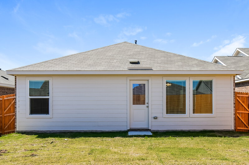 1,810/Mo, 1718 Crossbill St Forney, TX 75126 Rear View