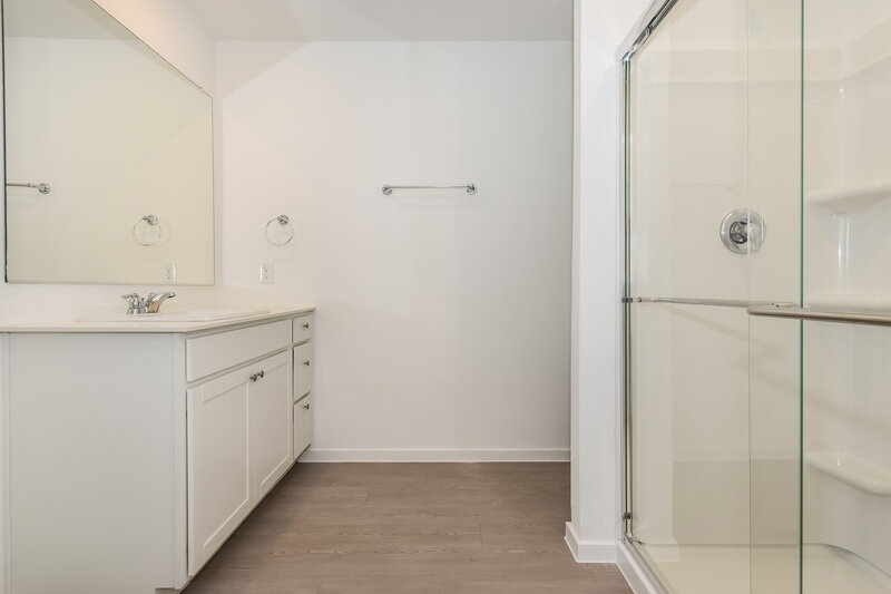 1,965/Mo, 1723 Crossbill St Forney, TX 75126 Main Bathroom View