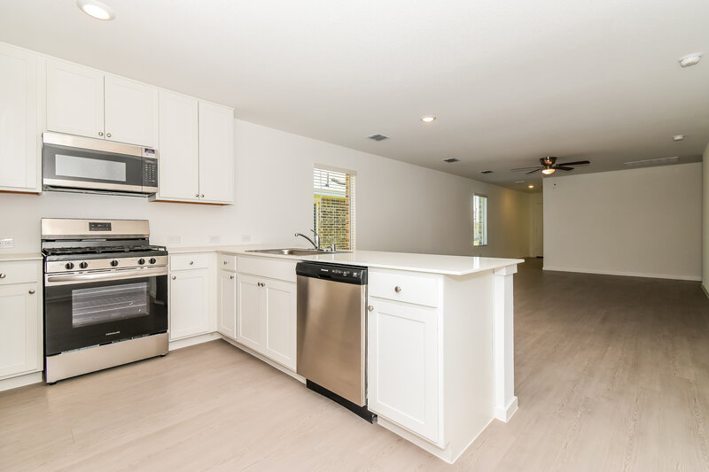 1,965/Mo, 1720 Crossbill St Forney, TX 75126 Kitchen View 2