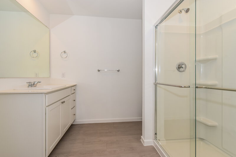 1,965/Mo, 1720 Crossbill St Forney, TX 75126 Main Bathroom View 2