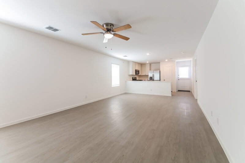 1,920/Mo, 1229 Canyon Wren Dr Forney, TX 75126 Living Room View 2