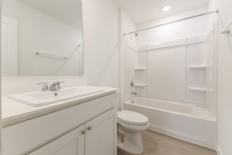 1,920/Mo, 1229 Canyon Wren Dr Forney, TX 75126 Bathroom View