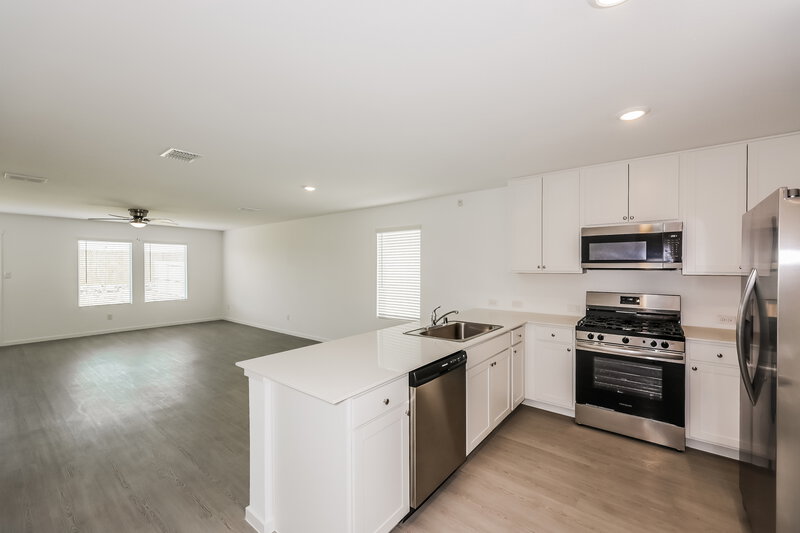 2,015/Mo, 1607 Sparrow Hawk Rd Forney, TX 75126 Kitchen View