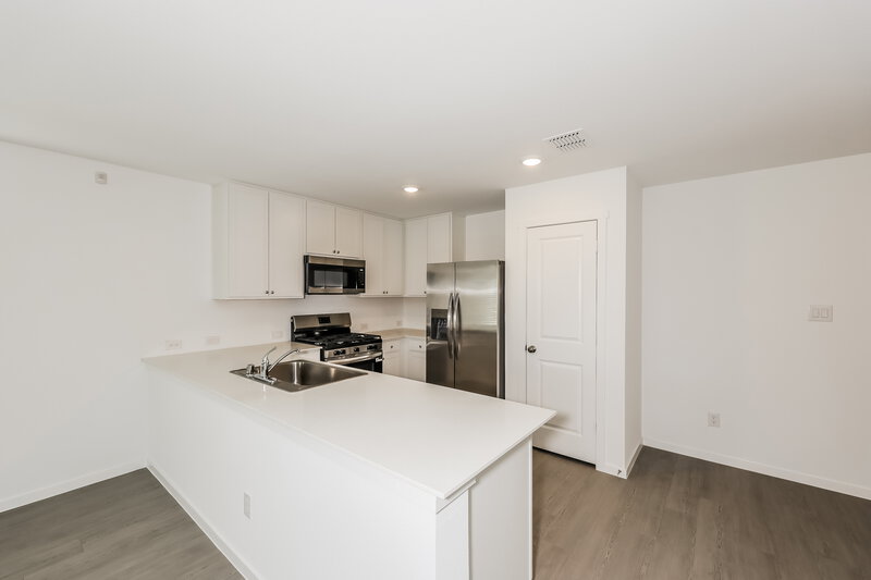 2,015/Mo, 1607 Sparrow Hawk Rd Forney, TX 75126 Kitchen View 2