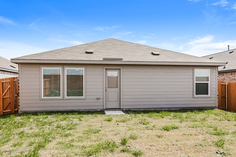 2,015/Mo, 1607 Sparrow Hawk Rd Forney, TX 75126 Rear View 2