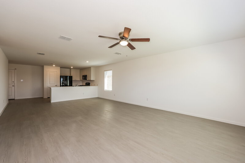 2,015/Mo, 1289 Wedgeleaf Ln Forney, TX 75126 Living Room View 3