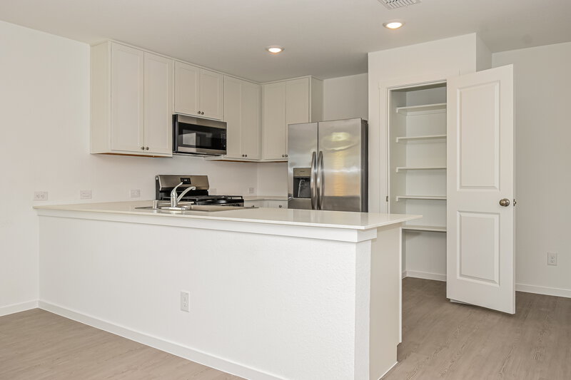 2,015/Mo, 1285 Wedgeleaf Ln Forney, TX 75126 Kitchen View 2