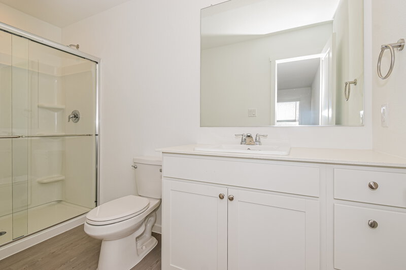 2,015/Mo, 1285 Wedgeleaf Ln Forney, TX 75126 Main Bathroom View