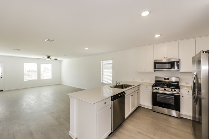 2,015/Mo, 1281 Wedgeleaf Ln Forney, TX 75126 Kitchen View