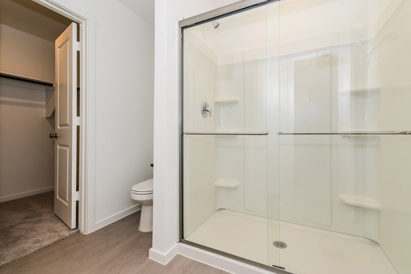 1,955/Mo, 1231 Canyon Wren Dr Forney, TX 75126 Main Bathroom View 2