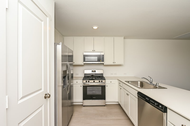 1,905/Mo, 10500 Desert Hawk Cir Fort Worth, TX 76140 Kitchen View