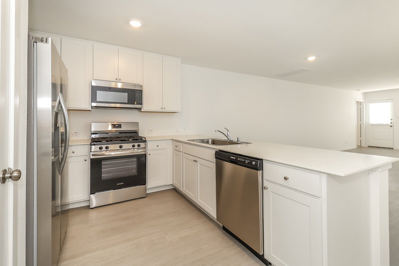 2,000/Mo, 1224 Canyon Wren Dr Forney, TX 75126 Kitchen View