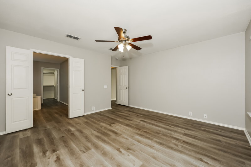 2,420/Mo, 1008 Whistle Stop Dr Saginaw, TX 76131 Main Bedroom View 2