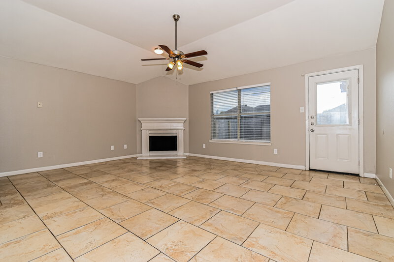 2,025/Mo, 1000 Chelsea Dr Mesquite, TX 75149 Living Room View