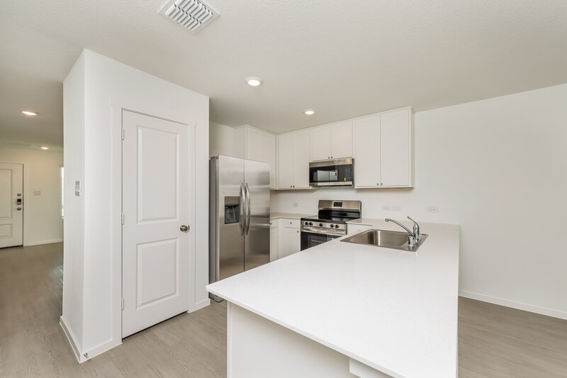 2,085/Mo, 1231 Maple St Wilmer, TX 75172 Kitchen View 2