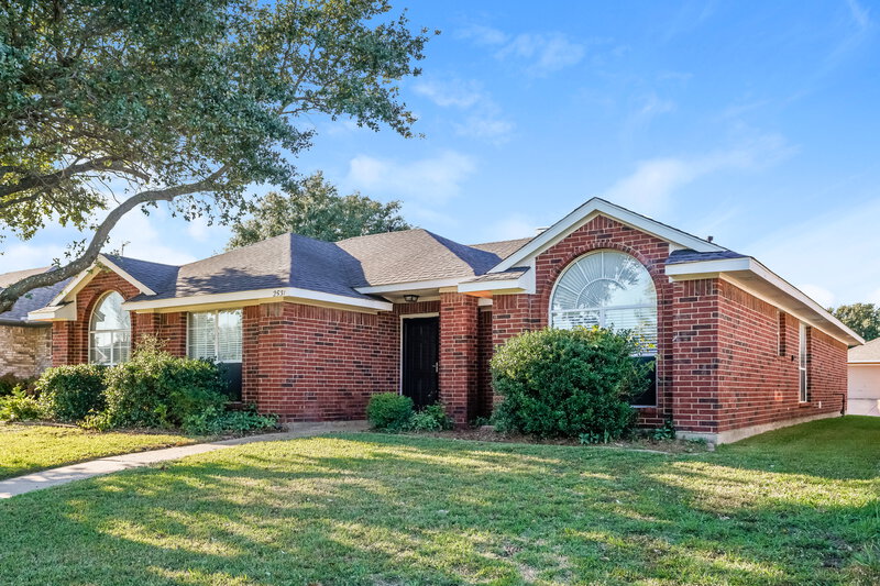 2,215/Mo, 2531 Palisades Pl Mesquite, TX 75181 Front View