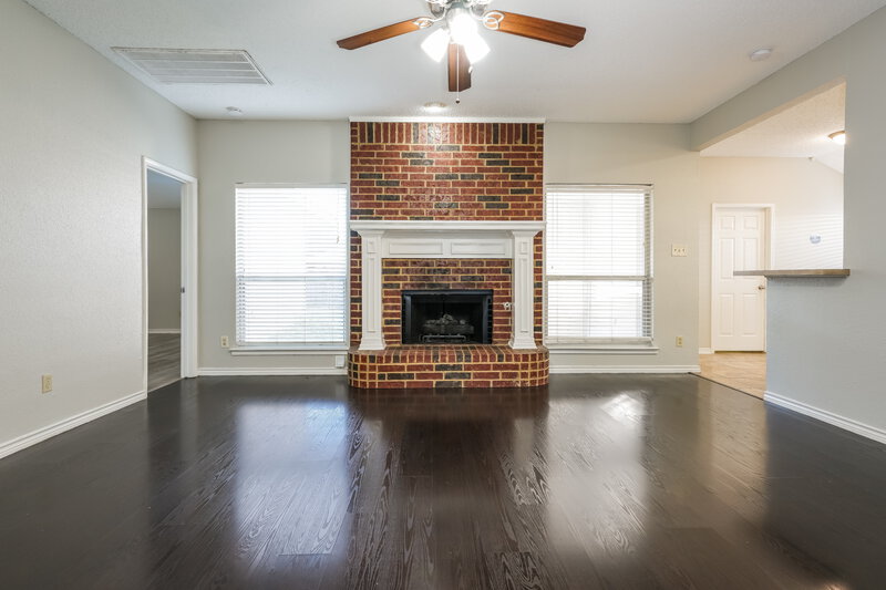 2,215/Mo, 2531 Palisades Pl Mesquite, TX 75181 Living Room View