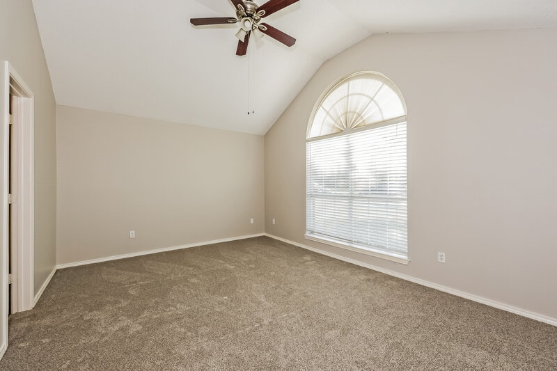 1,916/Mo, 1523 Rebecca Ln Lancaster, TX 75134 Main Bedroom View