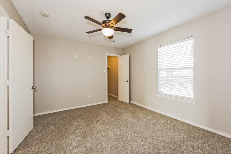 1,916/Mo, 1523 Rebecca Ln Lancaster, TX 75134 Bedroom View 2