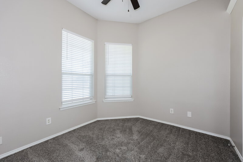 1,740/Mo, 621 Pleasant Valley Dr Burleson, TX 76028 Bedroom View 2