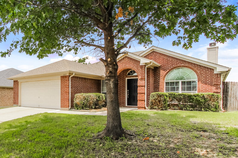 2,065/Mo, 1009 Crooked Creek Ct Midlothian, TX 76065 Front View