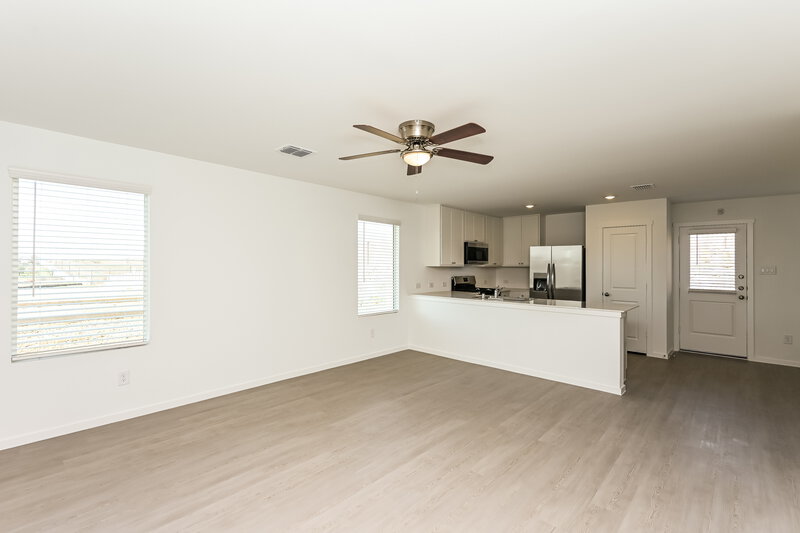 1,925/Mo, 10728 Gun Barrel St Fort Worth, TX 76108 Living Room View