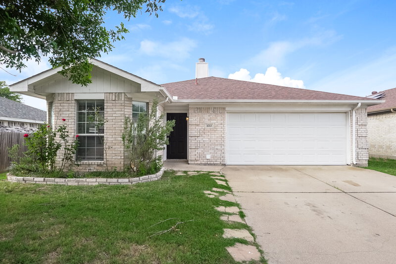 1,905/Mo, 4213 S Coral Springs Dr Fort Worth, TX 76123 External View