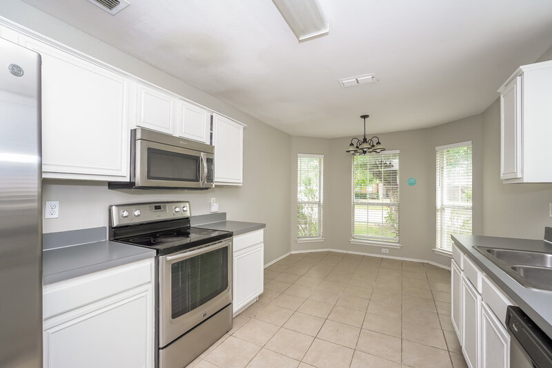 1,905/Mo, 4213 S Coral Springs Dr Fort Worth, TX 76123 Kitchen View