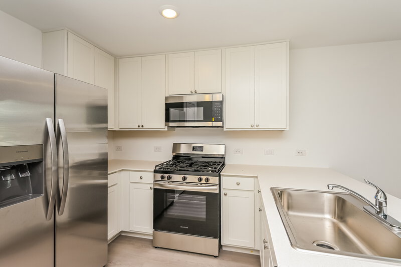 1,915/Mo, 1624 Limpkin Dr Fort Worth, TX 76140 Kitchen View 2