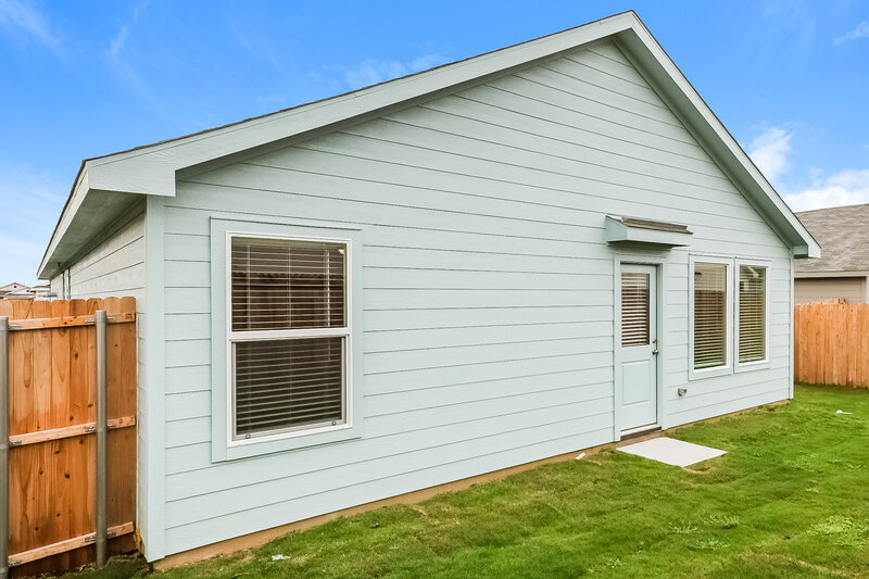 1,905/Mo, 1604 Limpkin Dr Fort Worth, TX 76140 Rear View