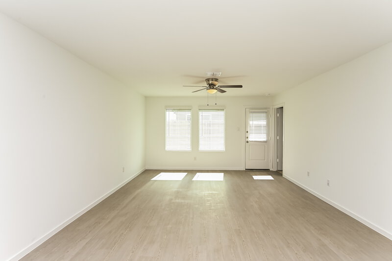 1,905/Mo, 1620 Limpkin Dr Fort Worth, TX 76140 Living Room View