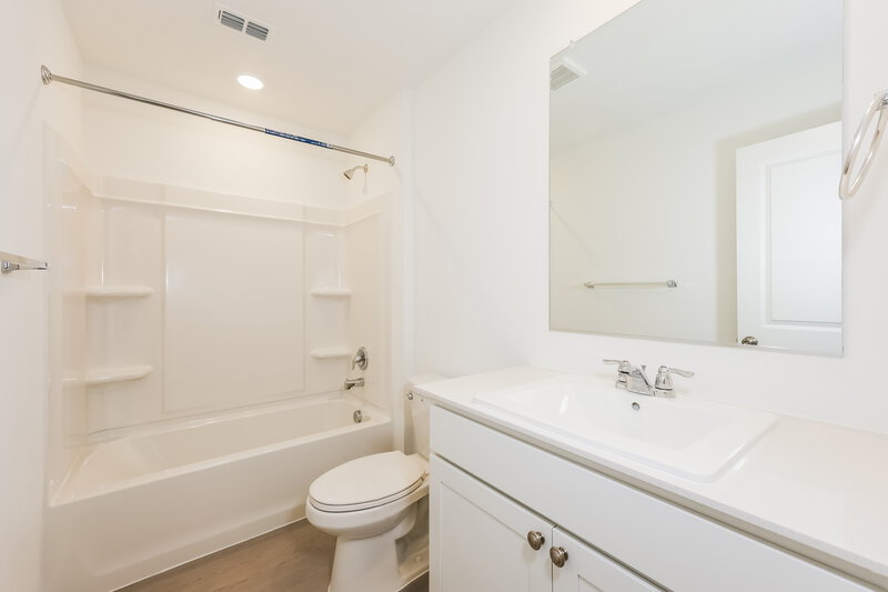 1,905/Mo, 1628 Limpkin Dr Fort Worth, TX 76140 Bathroom View