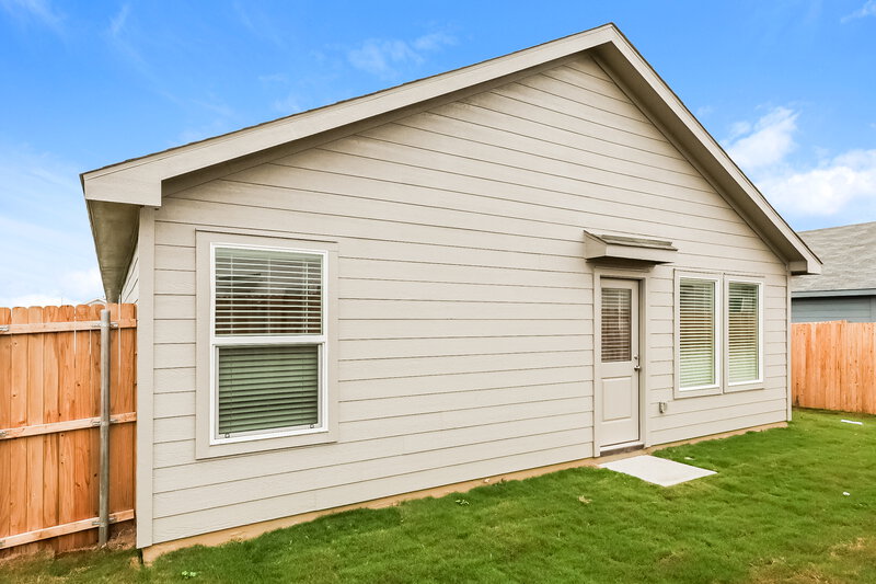 1,905/Mo, 1628 Limpkin Dr Fort Worth, TX 76140 Rear View