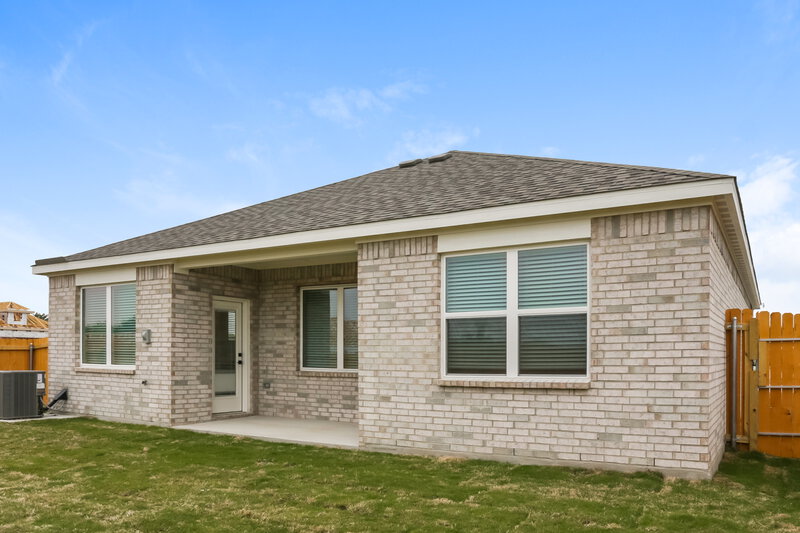 2,116/Mo, 1028 Pecan Pl Hutchins, TX 75141 Rear View