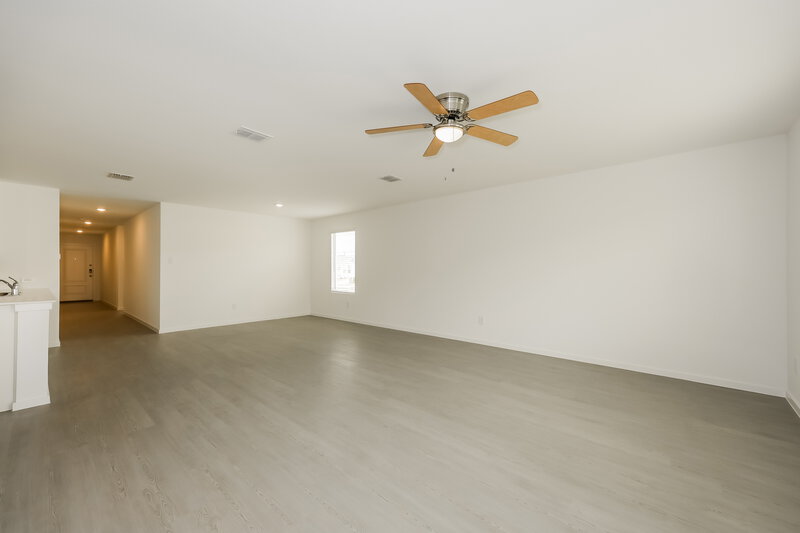 1,975/Mo, 2201 La Vista Ln Fort Worth, TX 76108 Living Room View 2