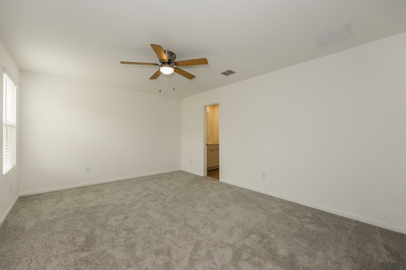 1,975/Mo, 2201 La Vista Ln Fort Worth, TX 76108 Main Bedroom View